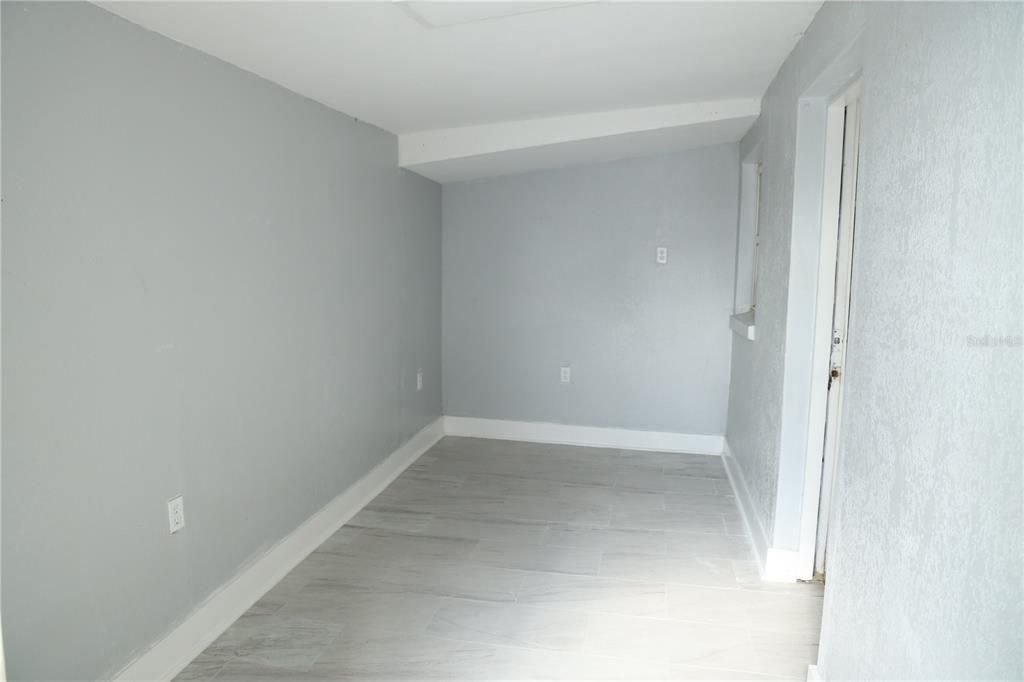 For Sale: $485,000 (5 beds, 3 baths, 1669 Square Feet)