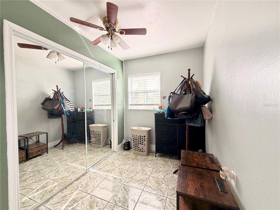 For Sale: $485,000 (5 beds, 3 baths, 1669 Square Feet)
