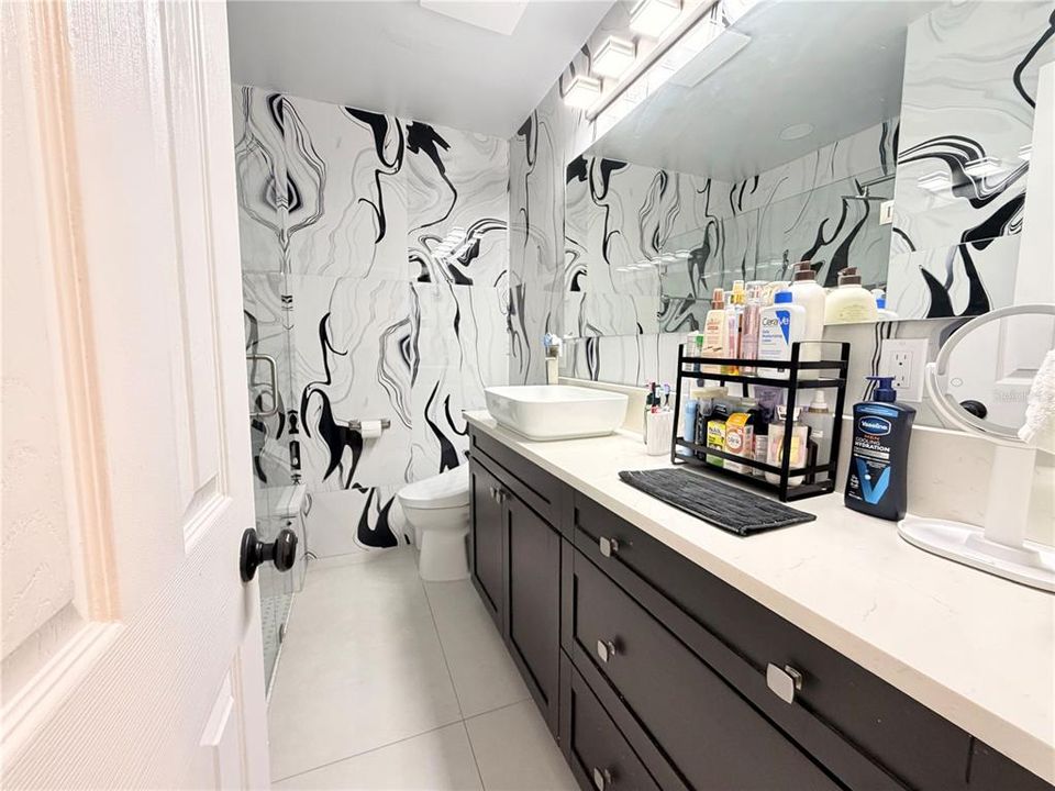 For Sale: $485,000 (5 beds, 3 baths, 1669 Square Feet)