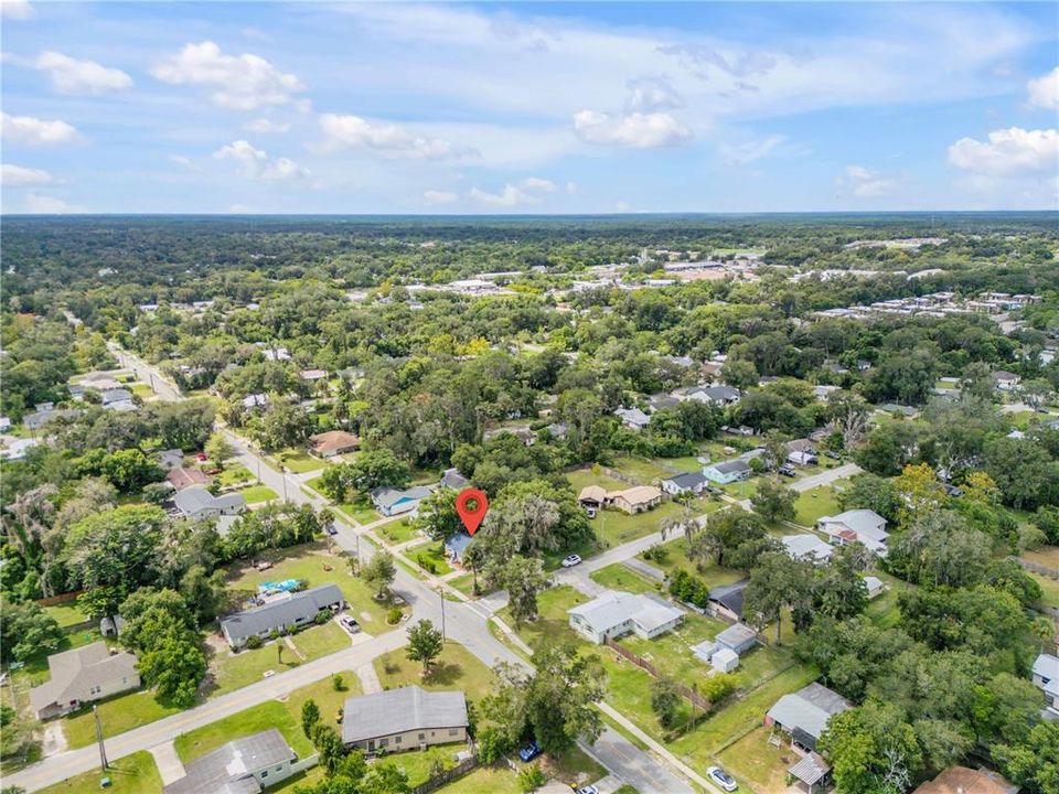 For Sale: $240,000 (3 beds, 2 baths, 895 Square Feet)