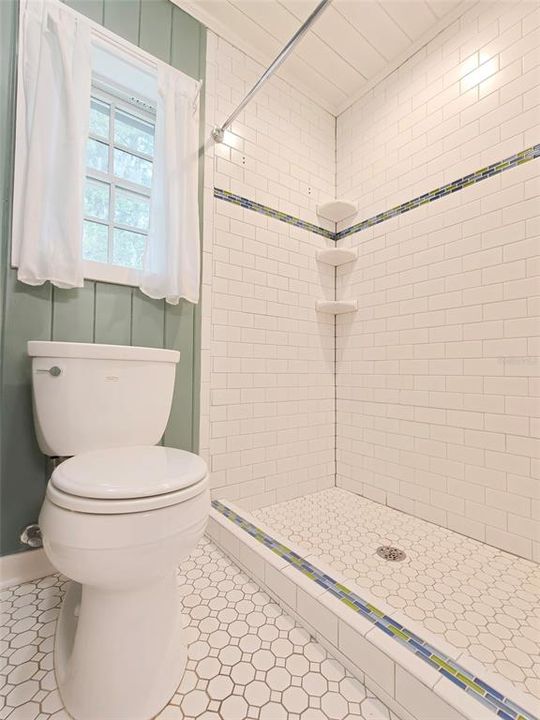 For Sale: $525,500 (4 beds, 3 baths, 2026 Square Feet)