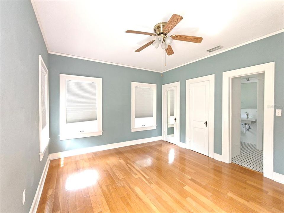En Venta: $525,500 (4 camas, 3 baños, 2026 Pies cuadrados)