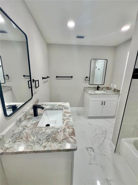 На продажу: $324,900 (3 спален, 2 ванн, 1615 Квадратных фут)