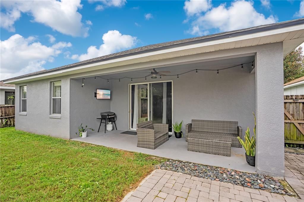For Sale: $525,000 (3 beds, 2 baths, 2317 Square Feet)