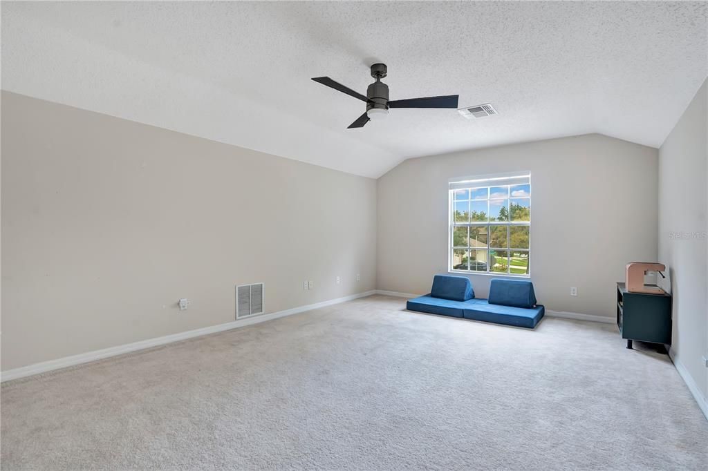 For Sale: $525,000 (3 beds, 2 baths, 2317 Square Feet)