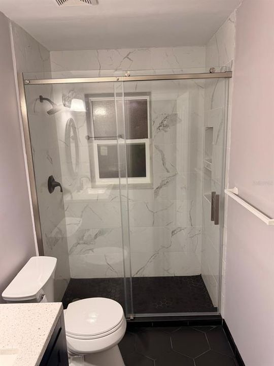 En Renta: $2,350 (4 camas, 2 baños, 2230 Pies cuadrados)