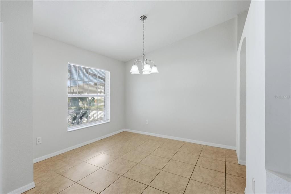 For Sale: $250,000 (3 beds, 2 baths, 1641 Square Feet)