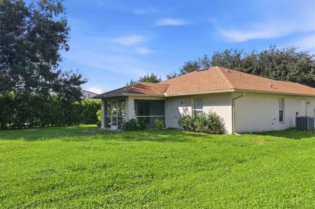 For Sale: $250,000 (3 beds, 2 baths, 1641 Square Feet)