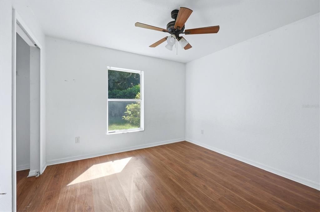For Sale: $250,000 (3 beds, 2 baths, 1641 Square Feet)