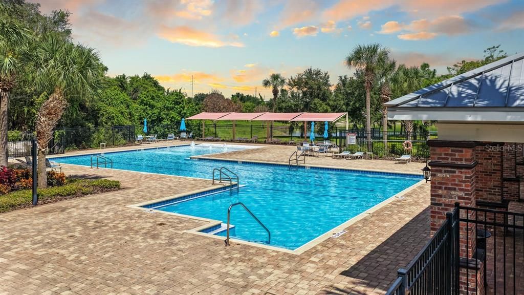 For Sale: $450,000 (5 beds, 3 baths, 2638 Square Feet)