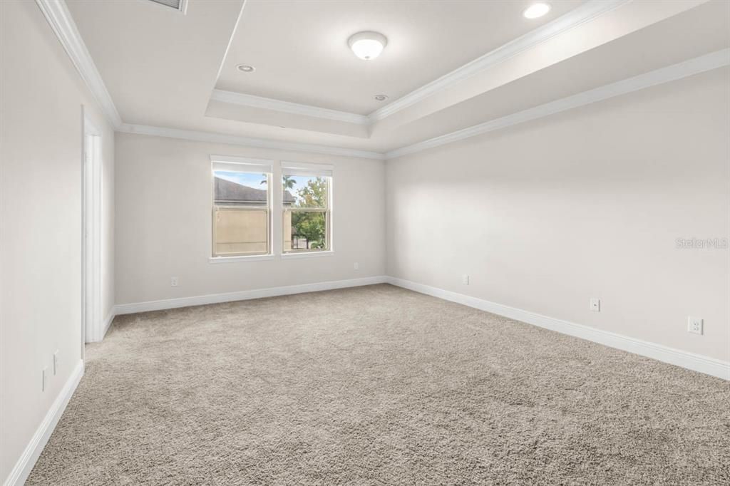 For Sale: $450,000 (5 beds, 3 baths, 2638 Square Feet)