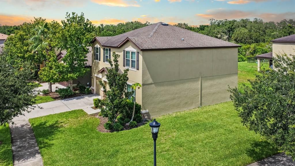 For Sale: $450,000 (5 beds, 3 baths, 2638 Square Feet)