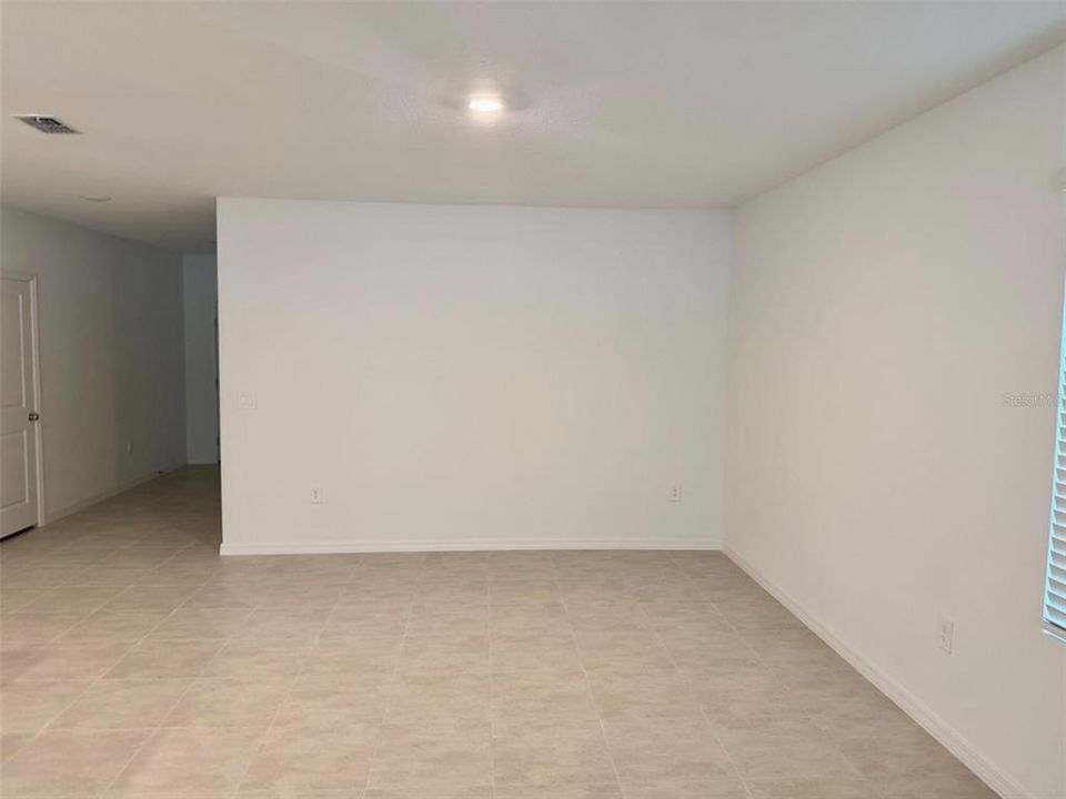 В аренду: $2,495 (4 спален, 3 ванн, 2106 Квадратных фут)