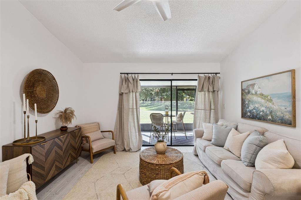 En Venta: $269,000 (3 camas, 2 baños, 1126 Pies cuadrados)