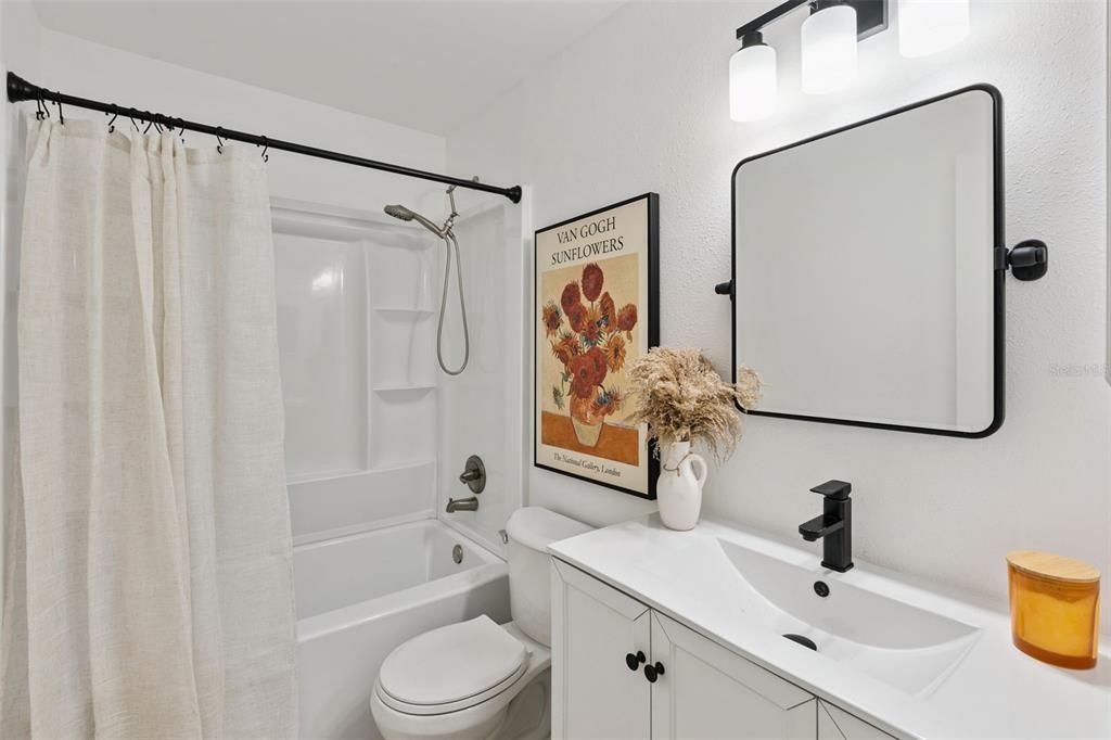 En Venta: $269,000 (3 camas, 2 baños, 1126 Pies cuadrados)