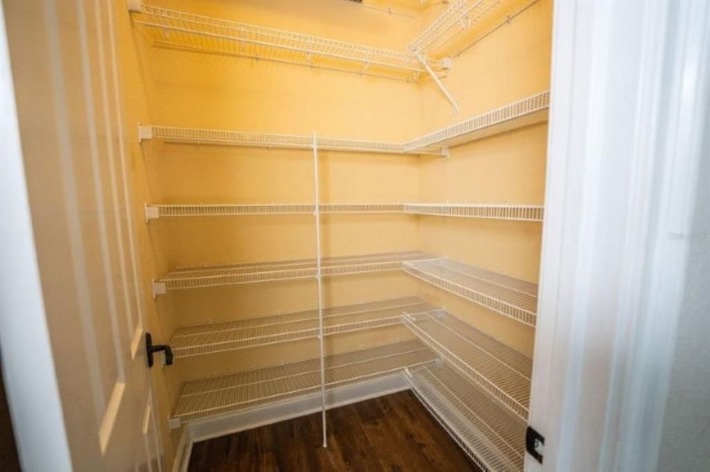 В аренду: $7,850 (4 спален, 3 ванн, 3689 Квадратных фут)