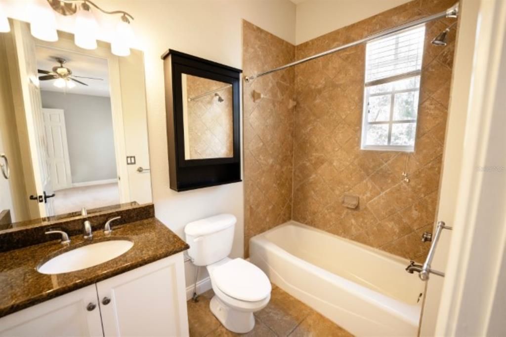 В аренду: $7,850 (4 спален, 3 ванн, 3689 Квадратных фут)