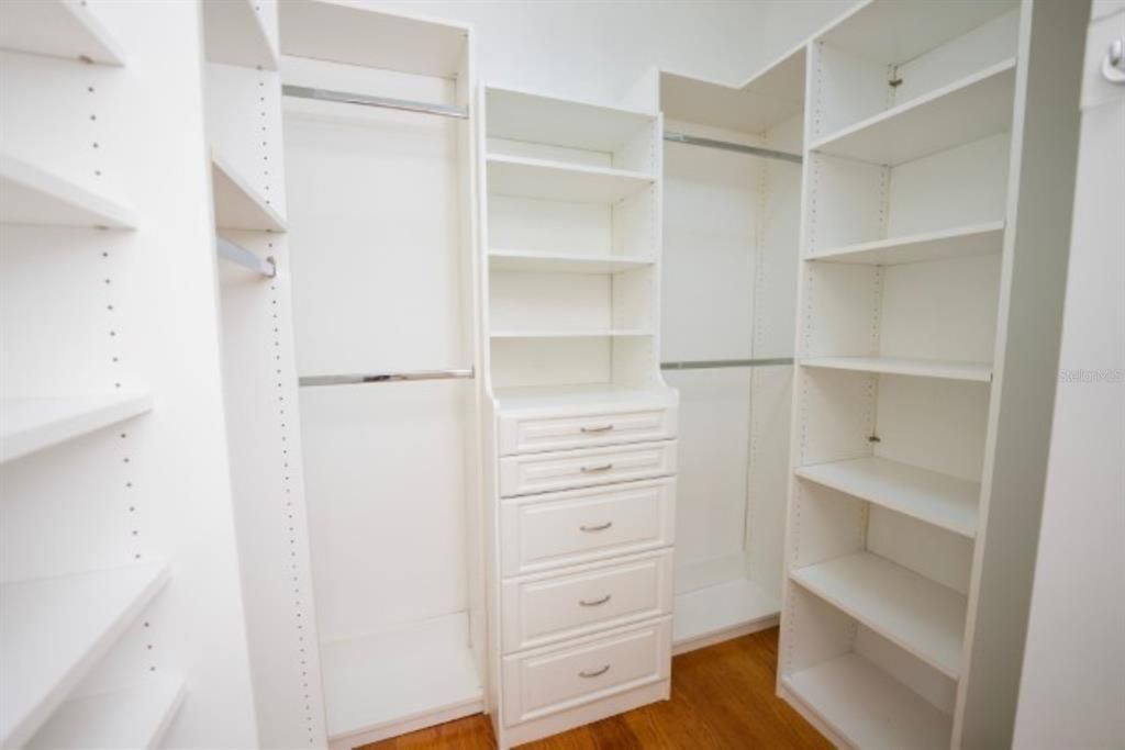 В аренду: $7,850 (4 спален, 3 ванн, 3689 Квадратных фут)