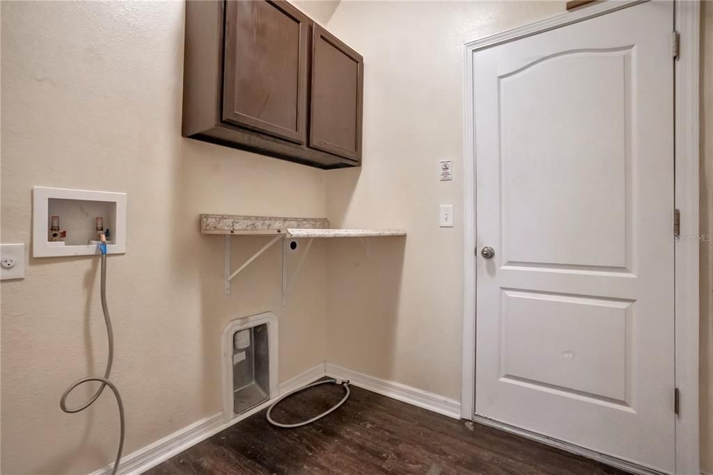 En Venta: $439,900 (5 camas, 3 baños, 2232 Pies cuadrados)