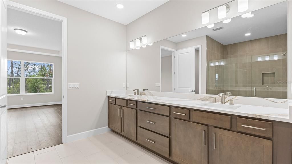 For Sale: $529,990 (2 beds, 2 baths, 2029 Square Feet)