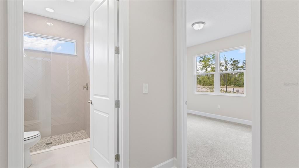 For Sale: $529,990 (2 beds, 2 baths, 2029 Square Feet)