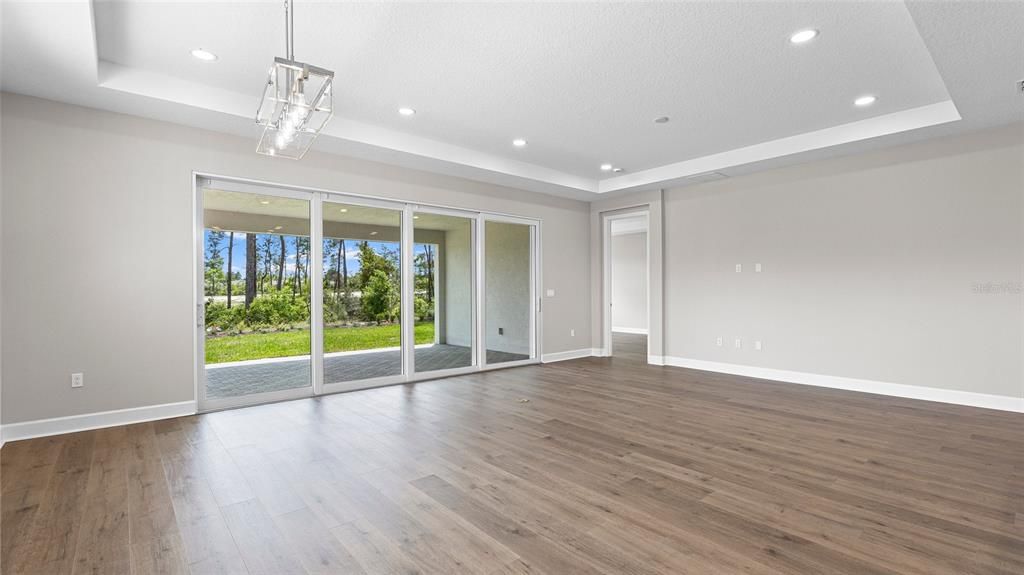 For Sale: $529,990 (2 beds, 2 baths, 2029 Square Feet)