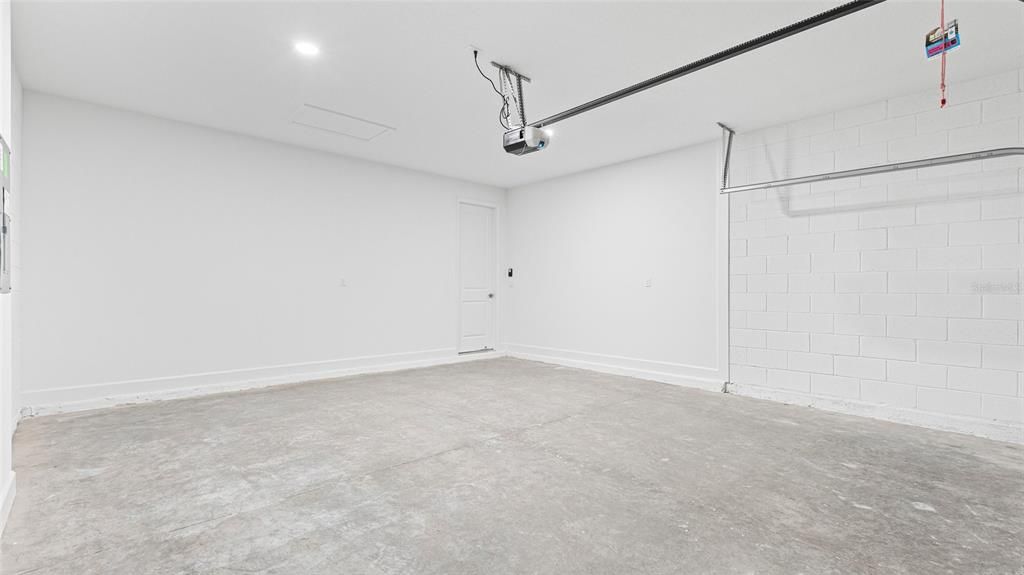 For Sale: $529,990 (2 beds, 2 baths, 2029 Square Feet)