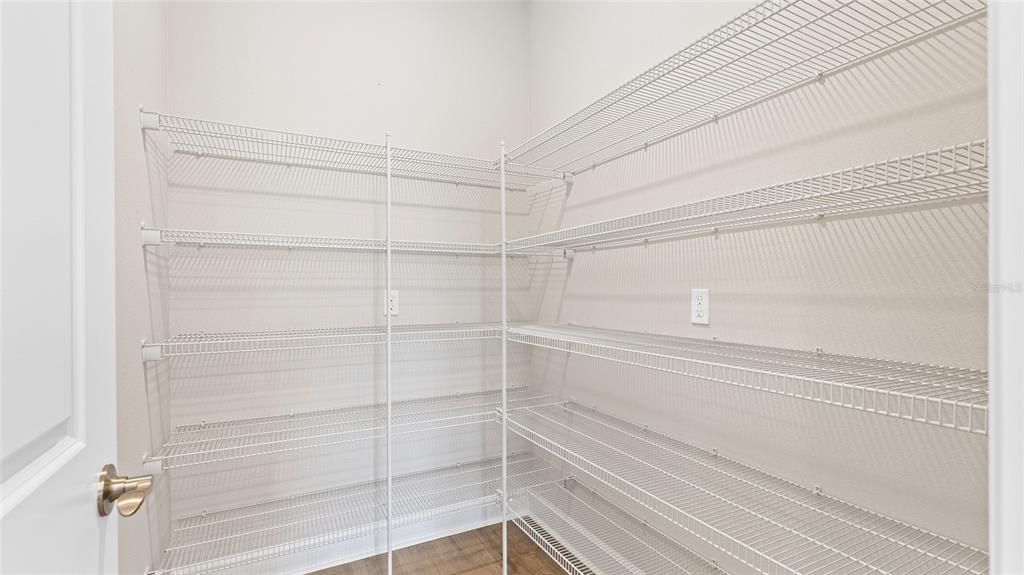 For Sale: $529,990 (2 beds, 2 baths, 2029 Square Feet)