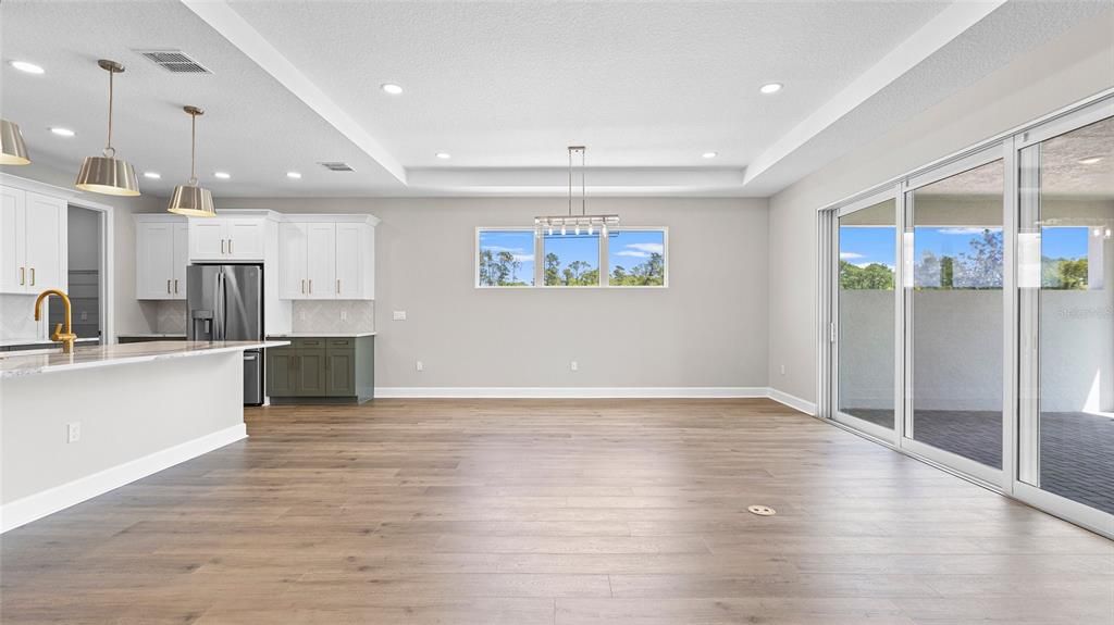 For Sale: $529,990 (2 beds, 2 baths, 2029 Square Feet)