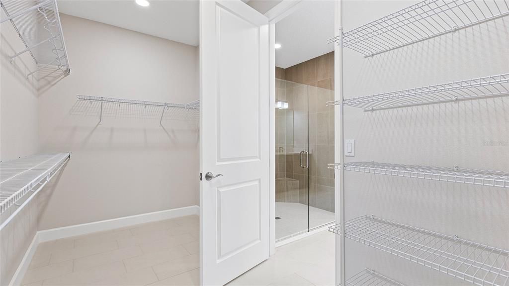 For Sale: $529,990 (2 beds, 2 baths, 2029 Square Feet)