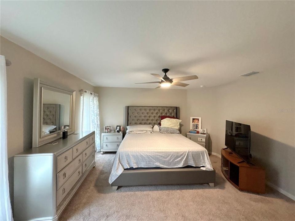 For Sale: $298,000 (3 beds, 2 baths, 1535 Square Feet)