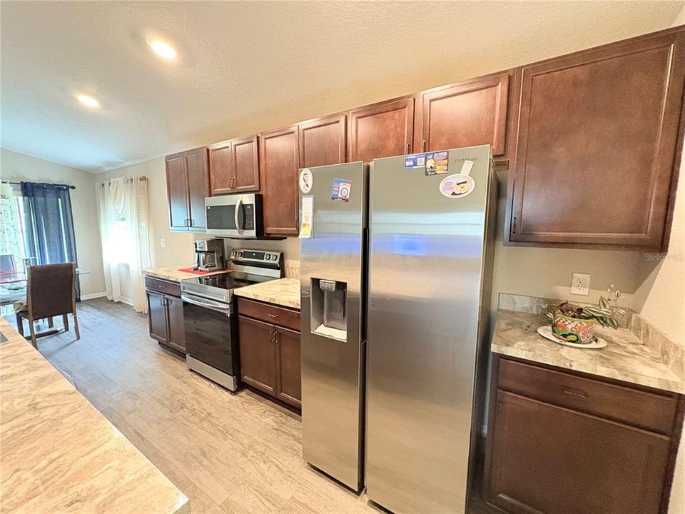 For Sale: $298,000 (3 beds, 2 baths, 1535 Square Feet)
