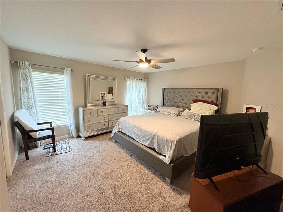 For Sale: $298,000 (3 beds, 2 baths, 1535 Square Feet)