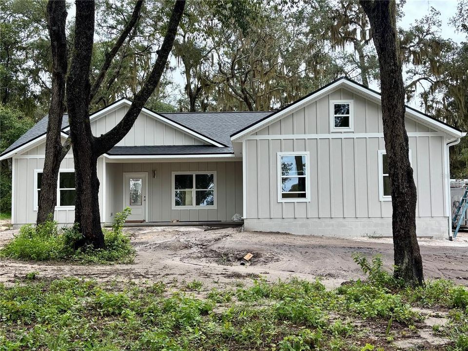 For Sale: $395,000 (3 beds, 2 baths, 1551 Square Feet)