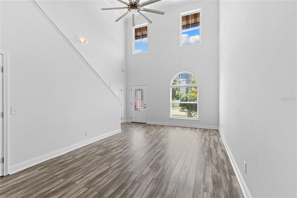 For Sale: $1,250,000 (12 beds, 0 baths, 8060 Square Feet)