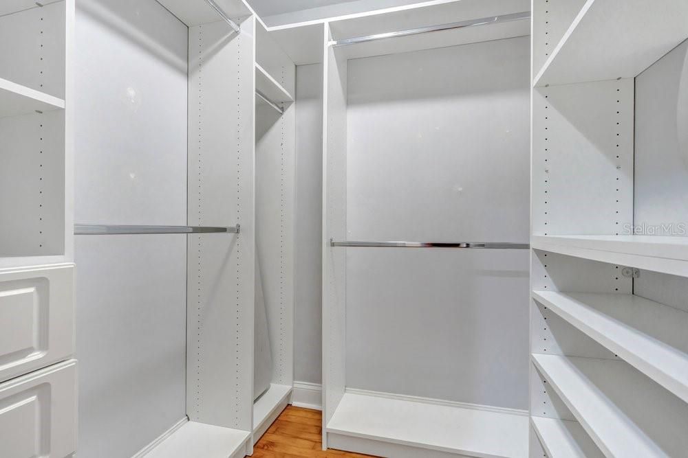 En Venta: $850,000 (3 camas, 3 baños, 2048 Pies cuadrados)