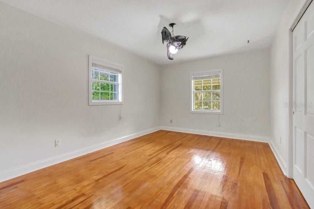 En Venta: $850,000 (3 camas, 3 baños, 2048 Pies cuadrados)