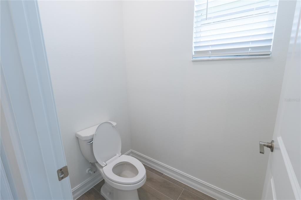 For Rent: $3,500 (3 beds, 3 baths, 2156 Square Feet)