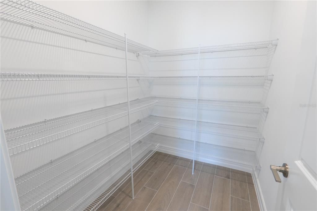 For Rent: $3,500 (3 beds, 3 baths, 2156 Square Feet)