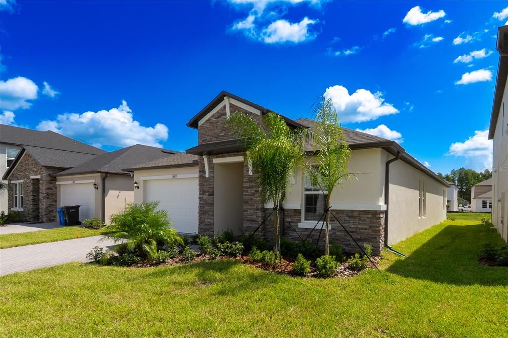 For Rent: $3,500 (3 beds, 3 baths, 2156 Square Feet)