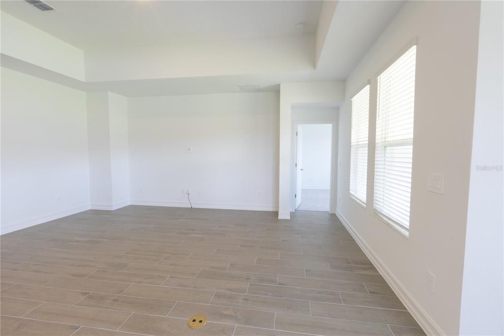 For Rent: $3,500 (3 beds, 3 baths, 2156 Square Feet)