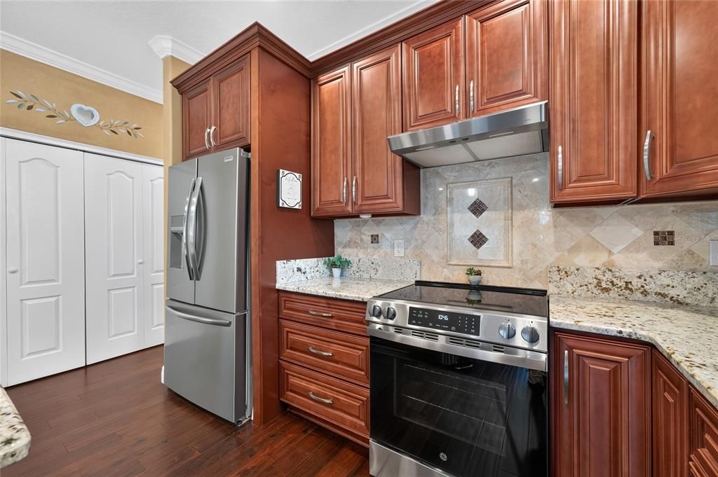 For Rent: $3,000 (3 beds, 2 baths, 1680 Square Feet)