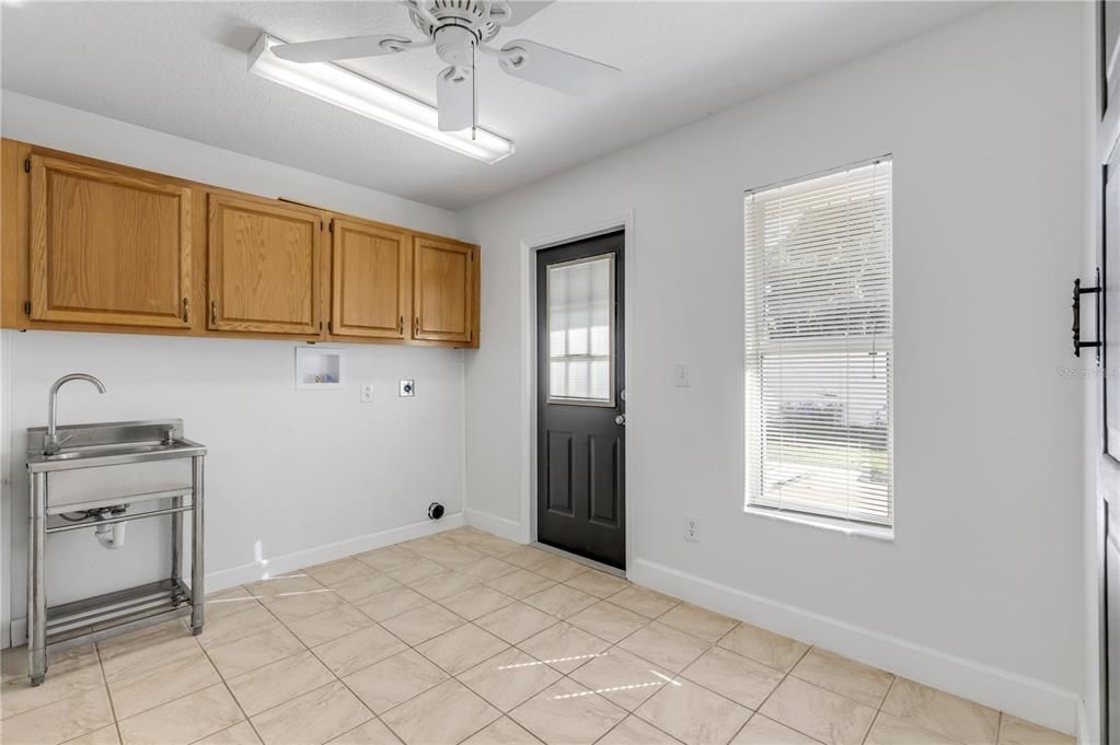 En Venta: $379,000 (3 camas, 2 baños, 2286 Pies cuadrados)
