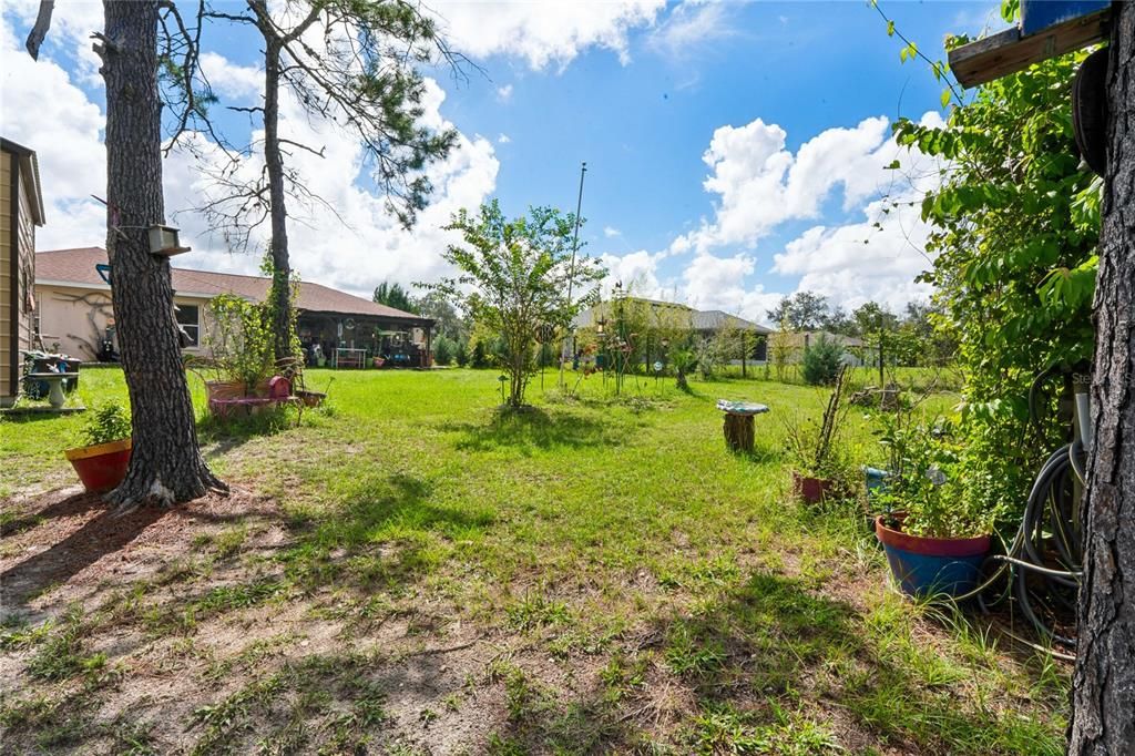 For Sale: $325,000 (3 beds, 2 baths, 1894 Square Feet)