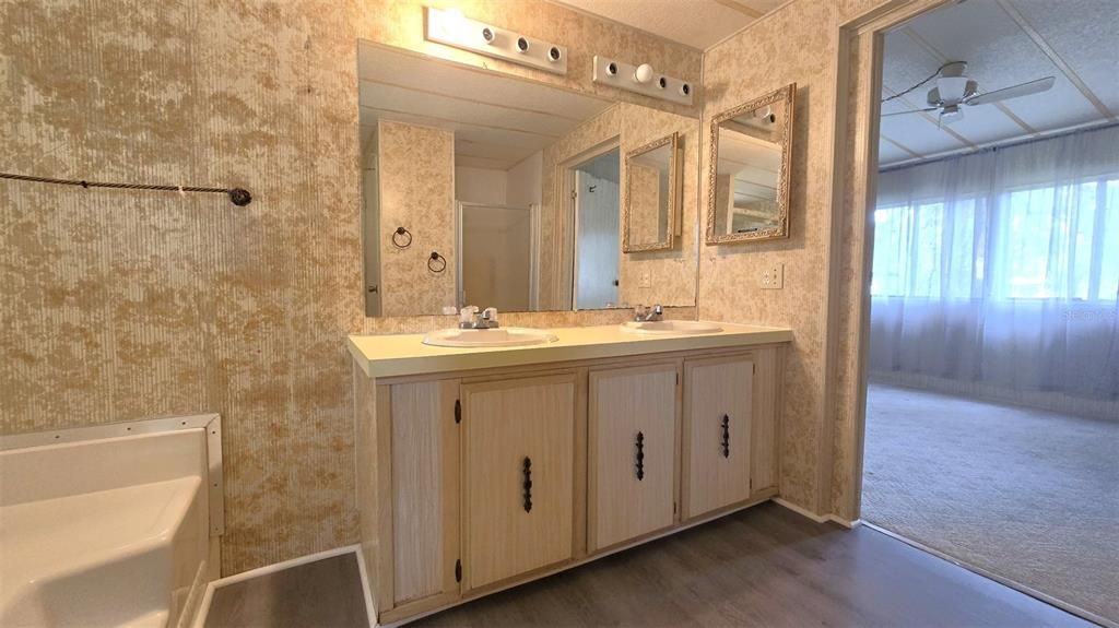 En Venta: $189,000 (2 camas, 2 baños, 1440 Pies cuadrados)