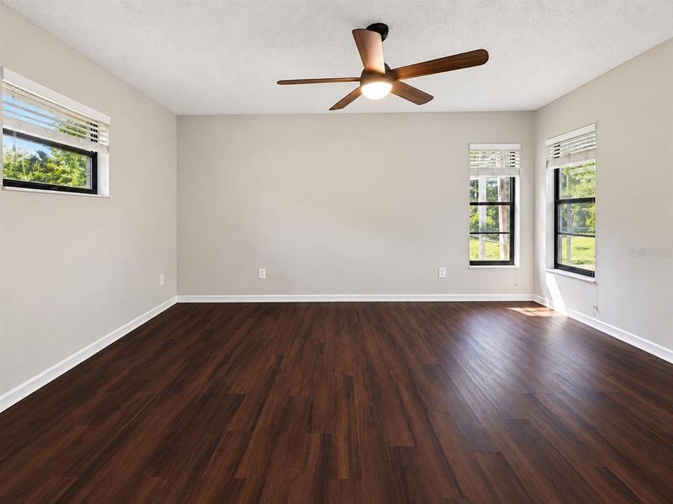 For Sale: $420,000 (4 beds, 2 baths, 2478 Square Feet)