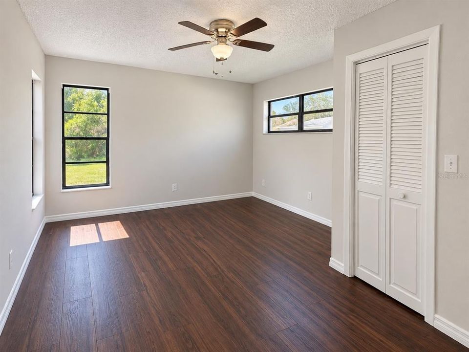 For Sale: $420,000 (4 beds, 2 baths, 2478 Square Feet)