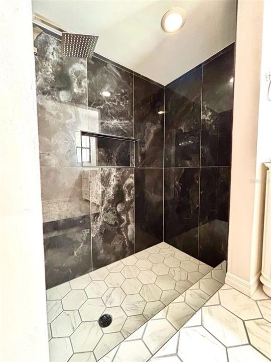 For Sale: $420,000 (4 beds, 2 baths, 2478 Square Feet)