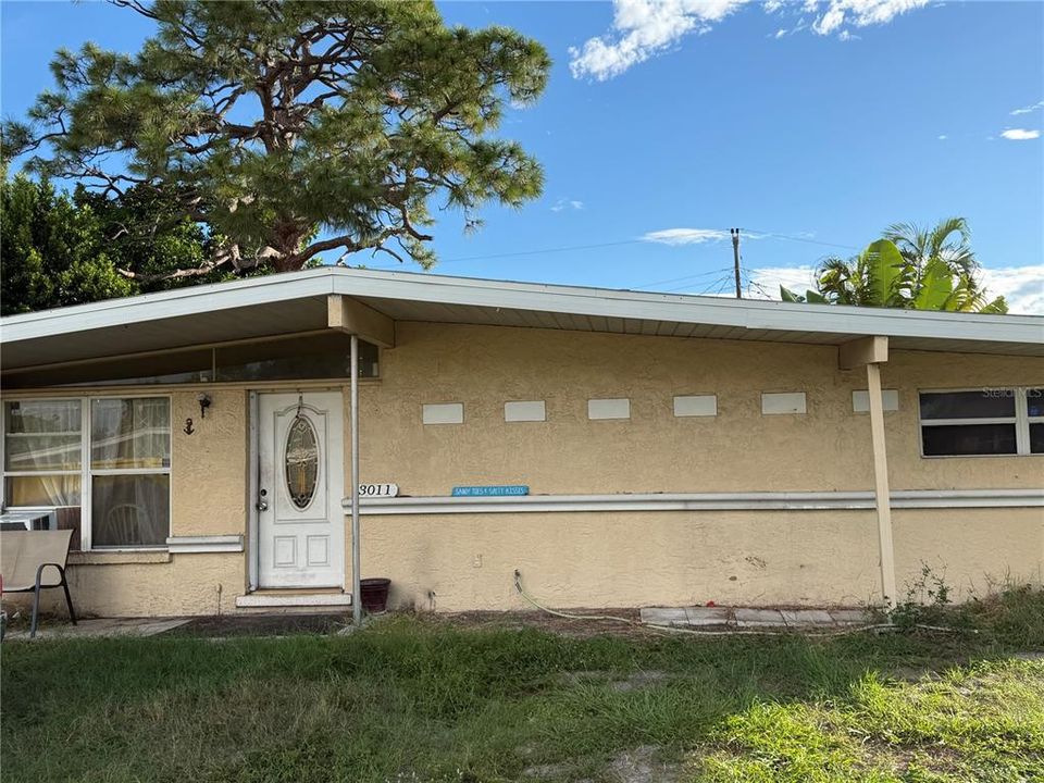 Activo con contrato: $225,000 (3 camas, 2 baños, 1391 Pies cuadrados)