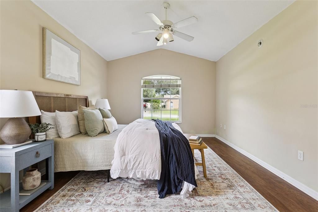 For Sale: $349,900 (3 beds, 2 baths, 1719 Square Feet)